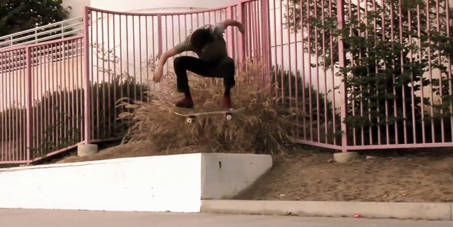 dylan-rieder-abd-grab